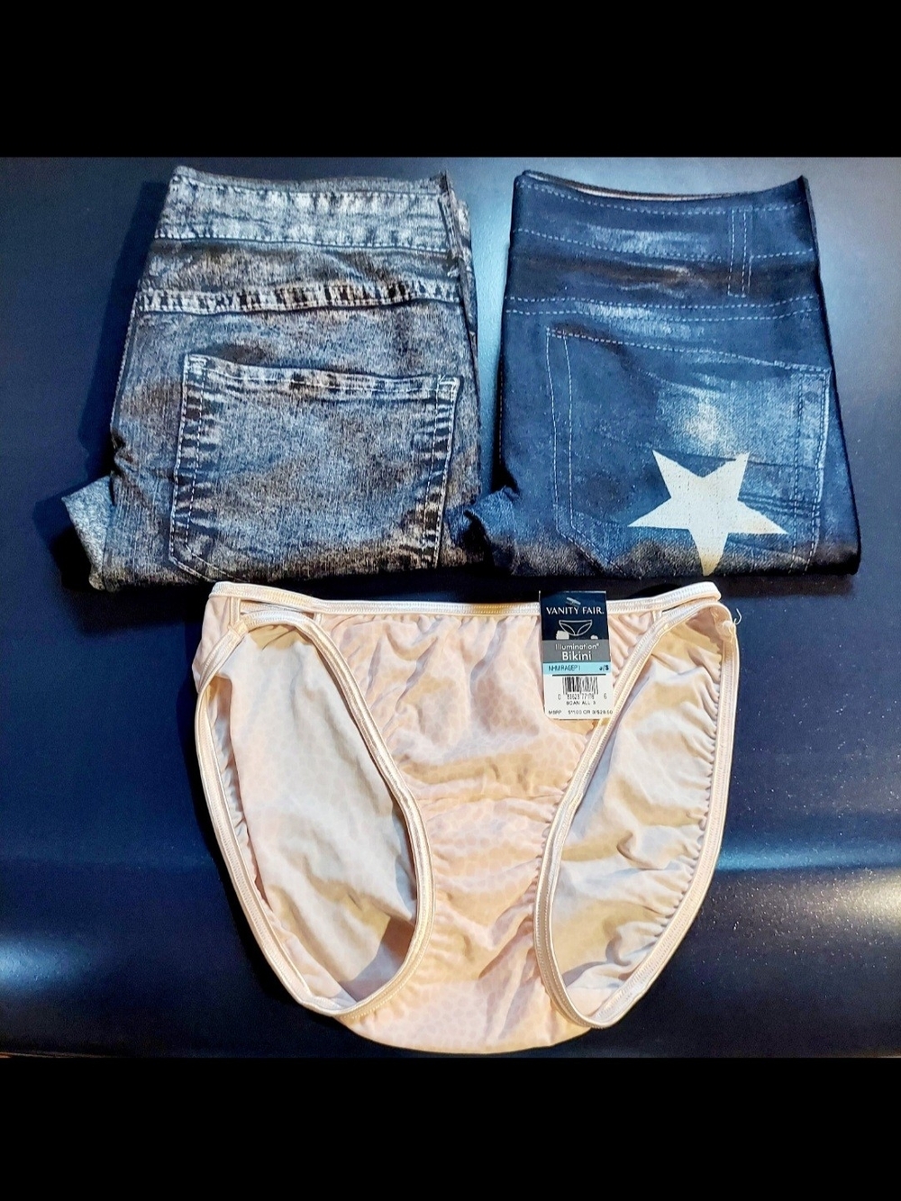 NWOT 2 Juniors Size Small Leggings with Jeans Design & NEW Vanity Fair S Bikini